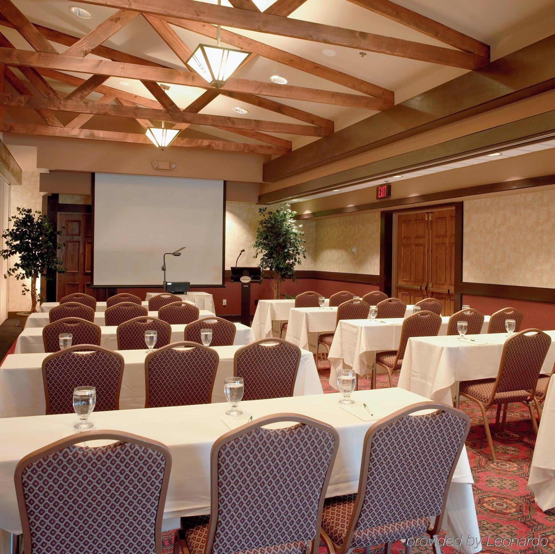 The Craftsman Inn & Suites Fayetteville Servizi foto