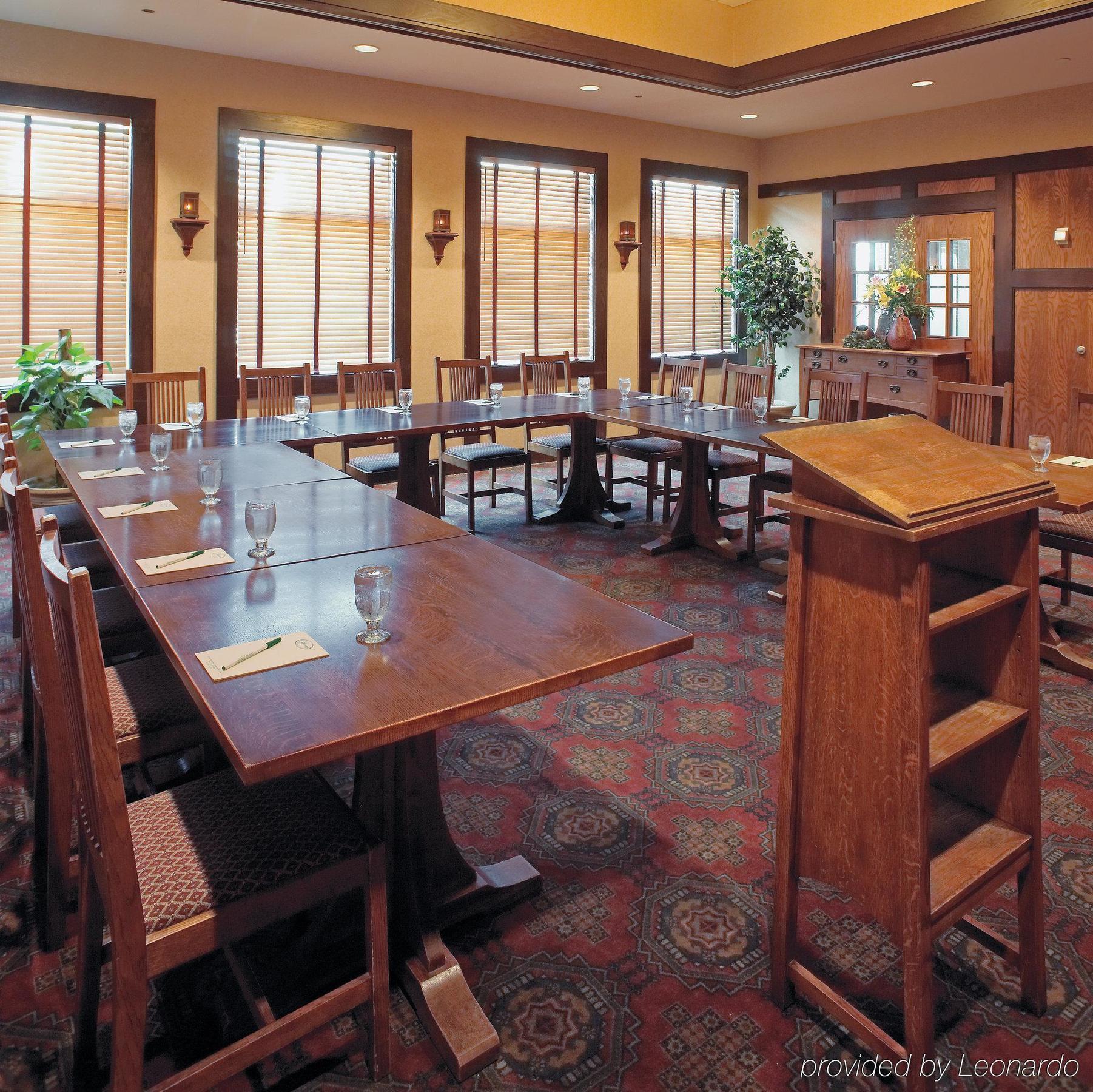 The Craftsman Inn & Suites Fayetteville Servizi foto