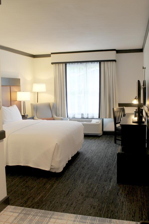 The Craftsman Inn & Suites Fayetteville Esterno foto