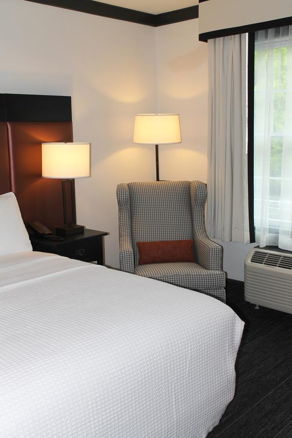 The Craftsman Inn & Suites Fayetteville Esterno foto